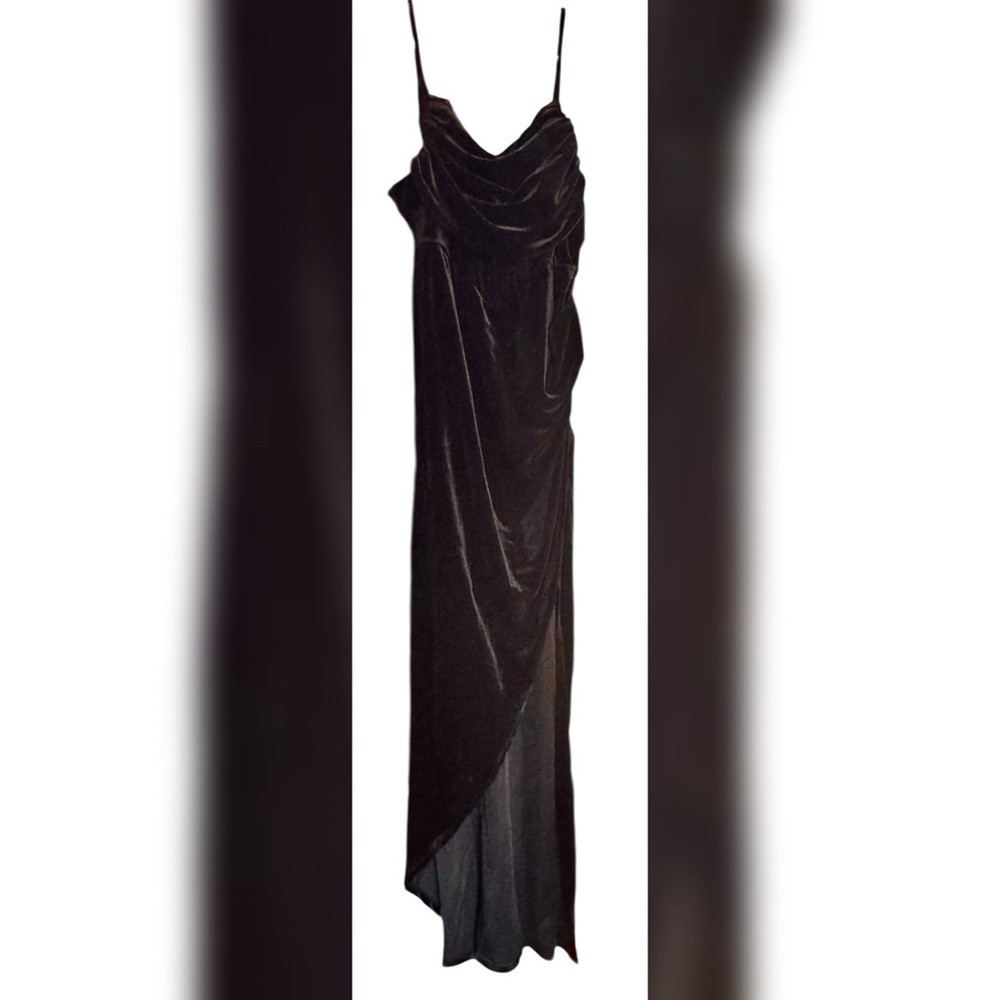 Elegant Black Velvet Evening Gown size XXL! New!
